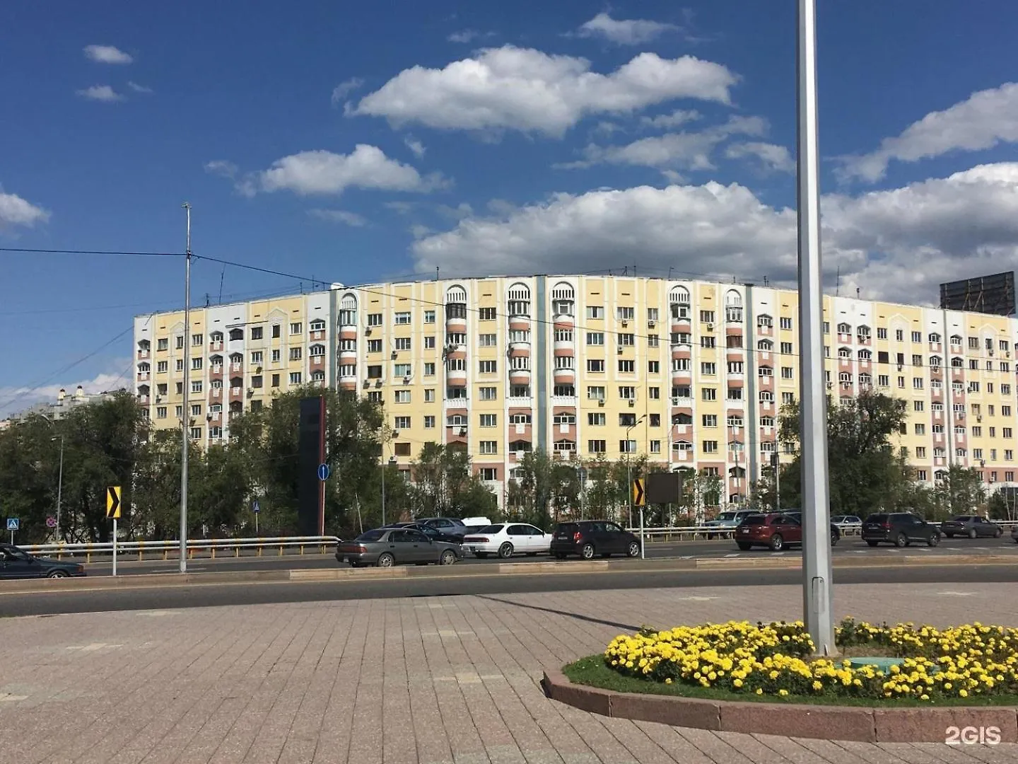 Двух Комнатная Квартира С Видом На Парк Первого Президента, 2 Этаж Из 9 Almaty 0*,