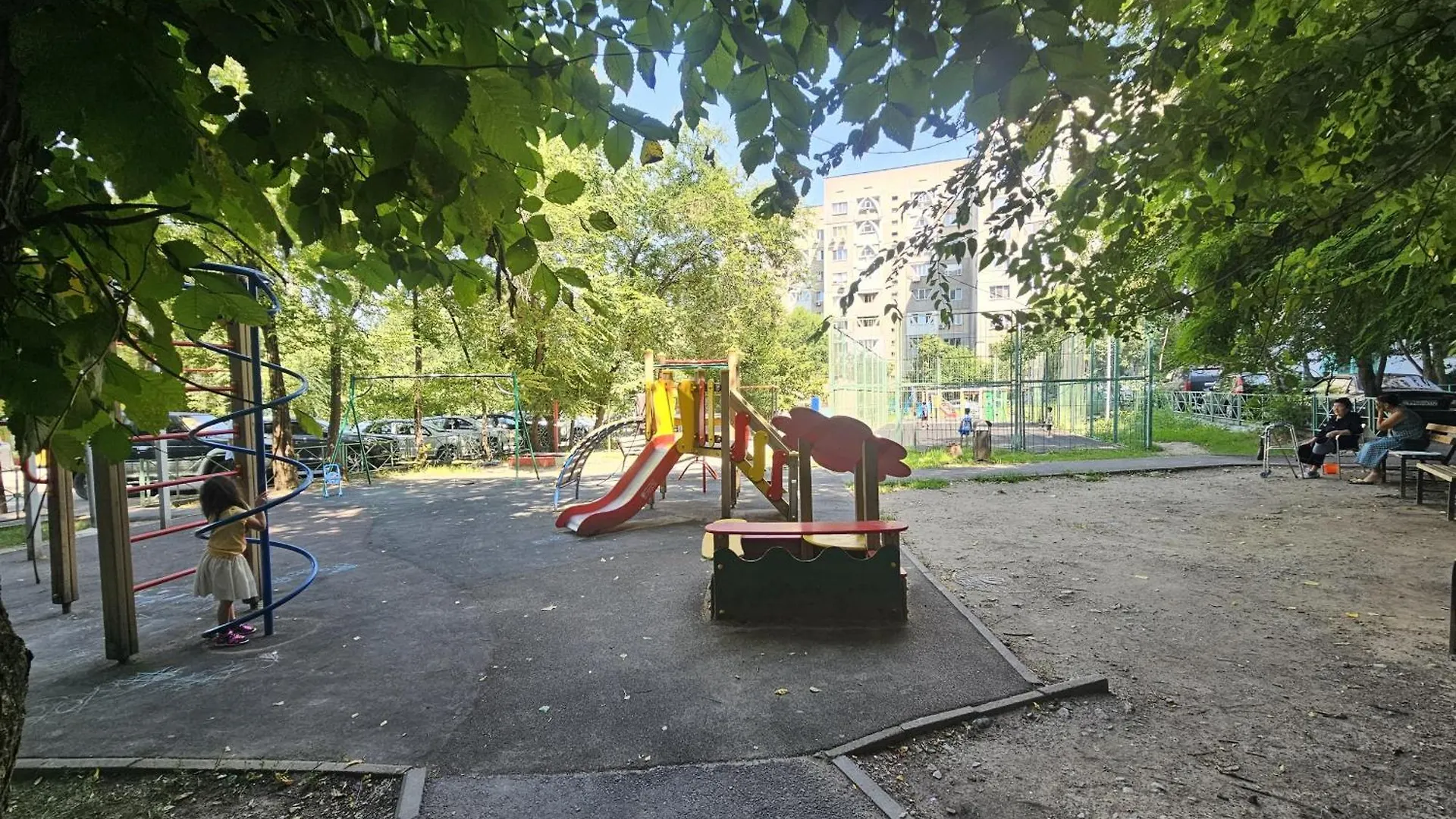 Apartment Двух Комнатная Квартира С Видом На Парк Первого Президента, 2 Этаж Из 9 Almaty Kazakhstan